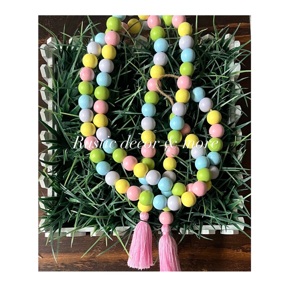 Beautiful Easter Wood Beaded Garland With Pink Tassels